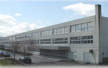 札幌市立もみじ台中学校：722m