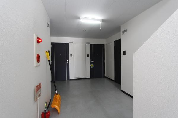 札幌市白石区南郷通マンション ロビー