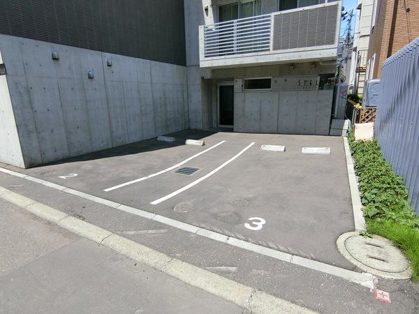 ステラひばりが丘 駐車場