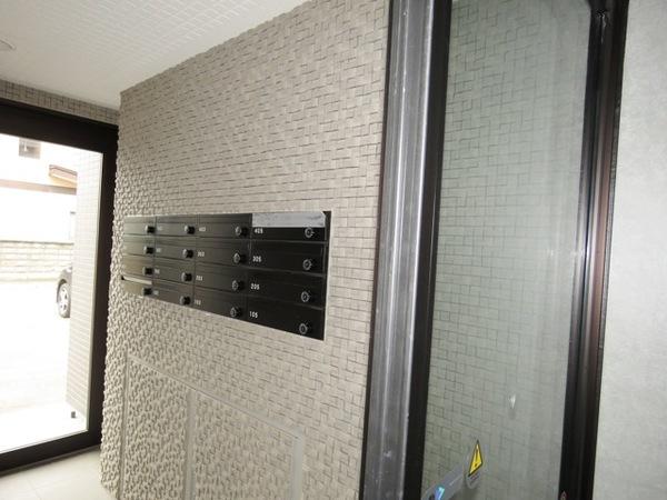 札幌市厚別区厚別南マンション エントランス