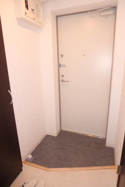 札幌市白石区南郷通マンション 玄関