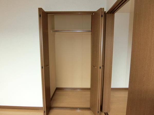 札幌市厚別区厚別西二条アパート 収納