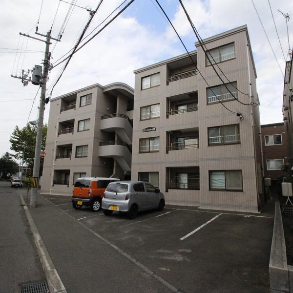 札幌市厚別区厚別中央四条マンション 駐車場