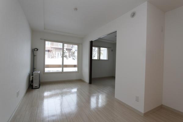 札幌市厚別区厚別中央二条マンション リビング