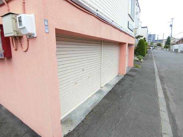 ステージインA45 駐車場