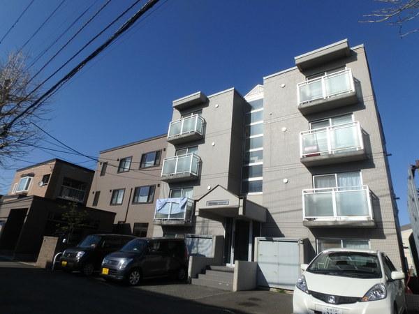 札幌市厚別区厚別南マンション 駐車場