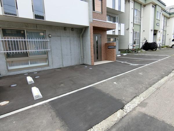札幌市厚別区大谷地東マンション 駐車場