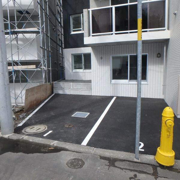 札幌市厚別区厚別南マンション 駐車場