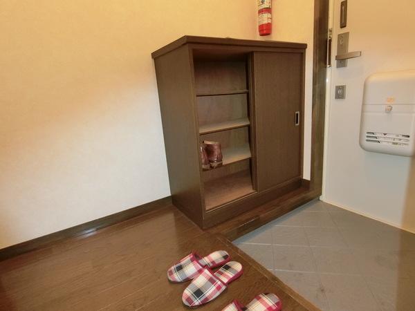 札幌市厚別区厚別東五条アパート 玄関