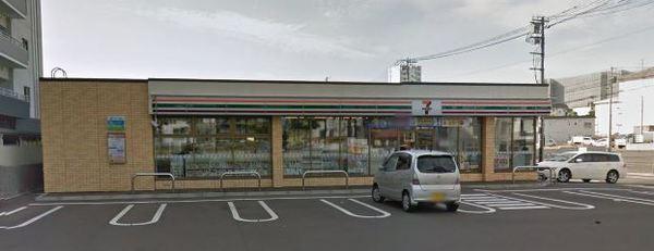 セブンイレブン札幌厚別中央1条店：140m
