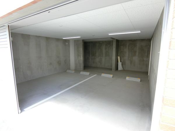 札幌市厚別区厚別中央三条マンション 駐車場