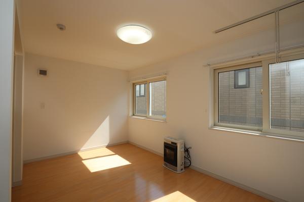 北広島市大曲南ヶ丘アパート リビング