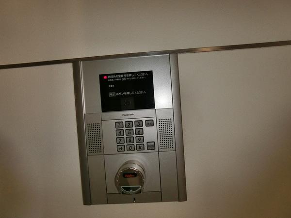 北広島市大曲南ヶ丘アパート エントランス