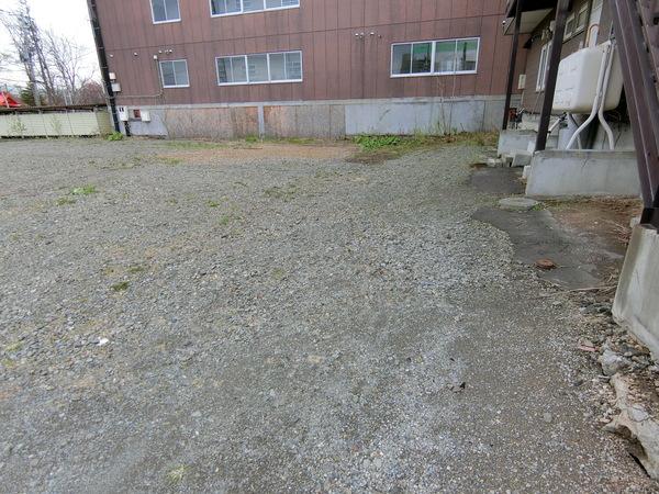 ハイツジンタ 駐車場
