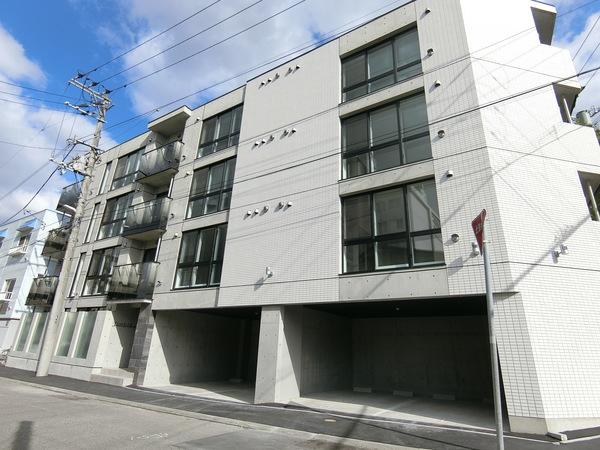 FIORISTA新さっぽろ 駐車場