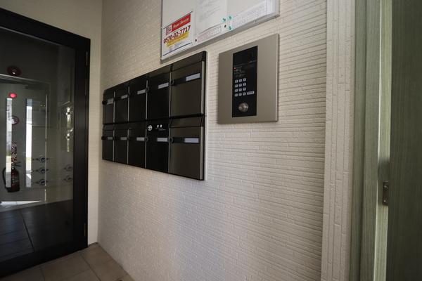 北広島市大曲南ヶ丘アパート ロビー