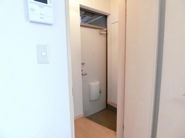 札幌市清田区平岡三条アパート 玄関