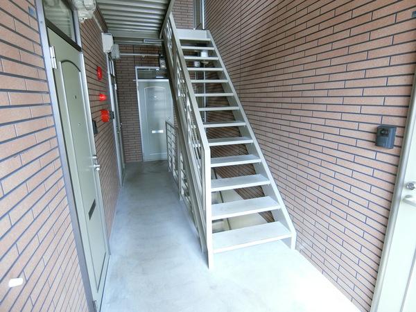 札幌市清田区平岡三条アパート ロビー
