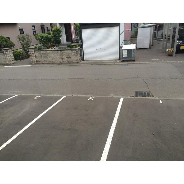 第三ホクホウハイツ 駐車場