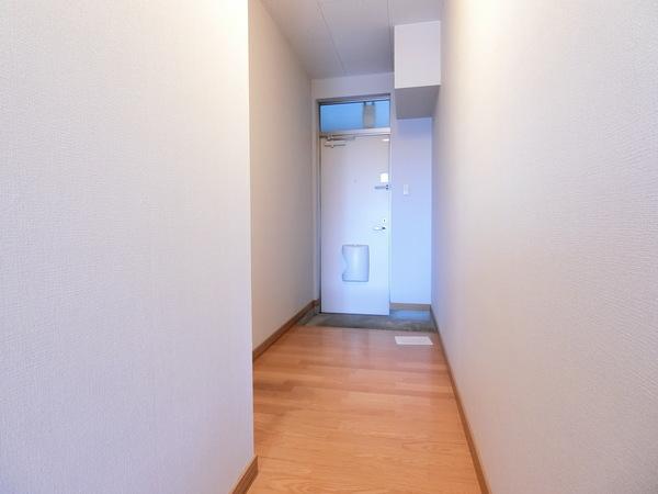 札幌市清田区北野二条アパート 玄関