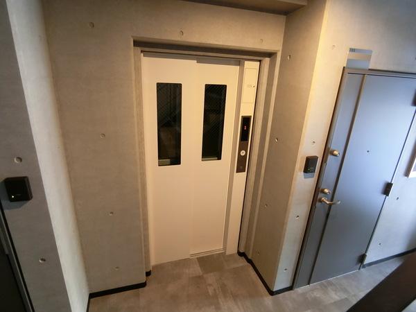 札幌市厚別区厚別東四条マンション ロビー