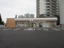 セブンイレブン札幌厚別中央3条店：202m