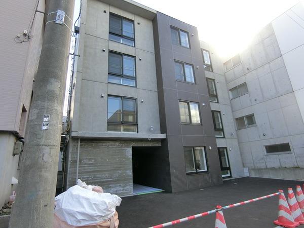 札幌市厚別区厚別中央三条マンション 駐車場
