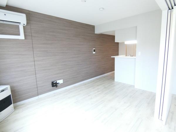 北広島市共栄町マンション リビング