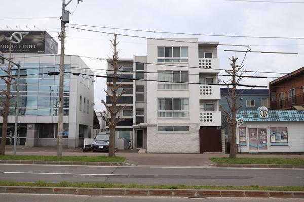 札幌市厚別区厚別南マンション 駐車場