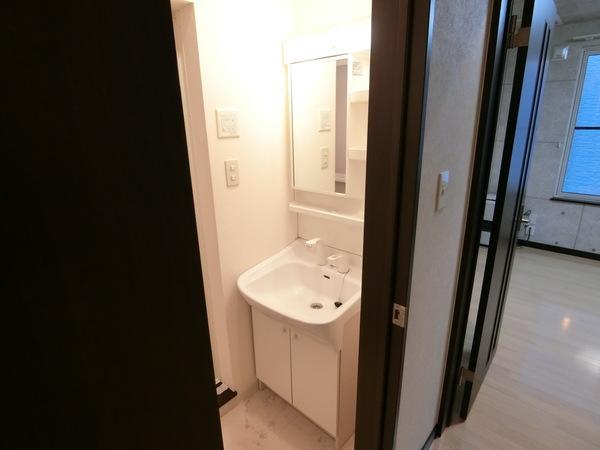 札幌市厚別区厚別西三条アパート 洗面