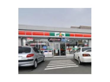 ファミリーマート札幌厚別南3丁目店：96m