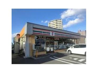 セブンイレブン札幌厚別東2条店：372m