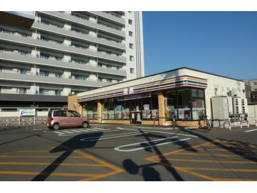 セブンイレブン札幌厚別中央1条店：370m