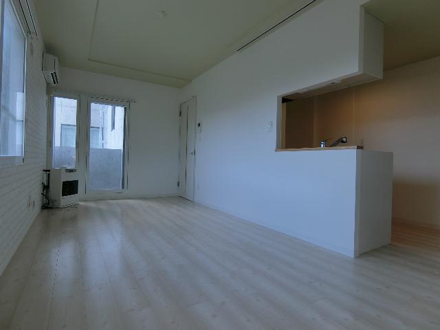 北広島市新富町東マンション リビング