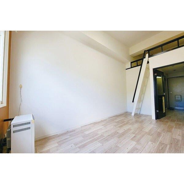 札幌市中央区南二十五条西マンション リビング