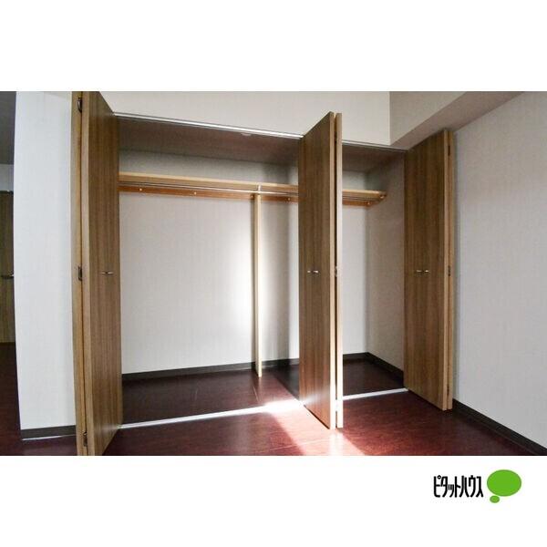 札幌市中央区南二十二条西マンション 収納