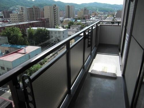 札幌市中央区南十一条西マンション バルコニー