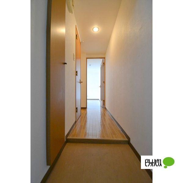 札幌市中央区南八条西マンション 玄関