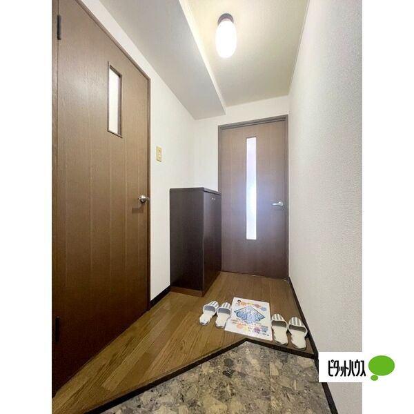 札幌市西区山の手七条マンション 玄関