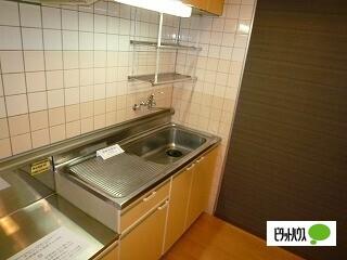 札幌市豊平区美園一条マンション キッチン