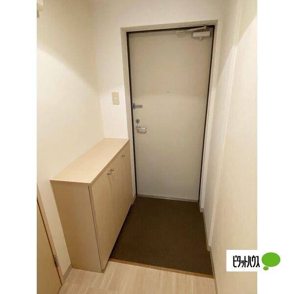 札幌市中央区北十二条西マンション 玄関