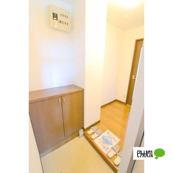 札幌市西区八軒六条西マンション 玄関