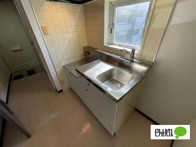 札幌市中央区北六条西マンション キッチン