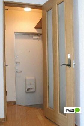 札幌市白石区栄通アパート 玄関