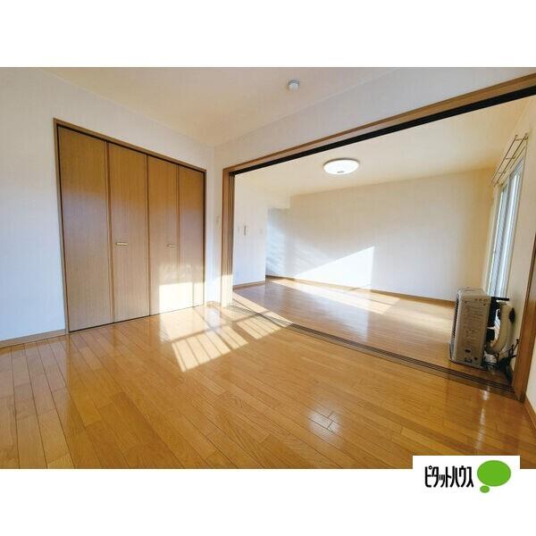 札幌市中央区南十三条西マンション 収納