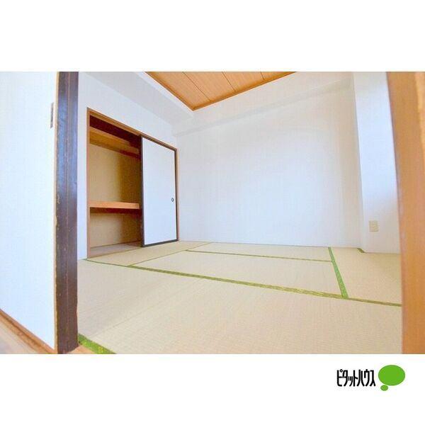 ビレッジアートむろらん 収納