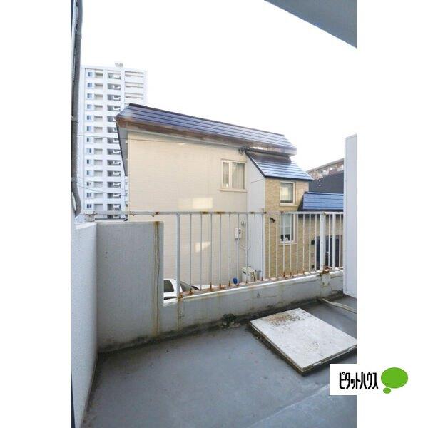 札幌市中央区北六条西マンション バルコニー