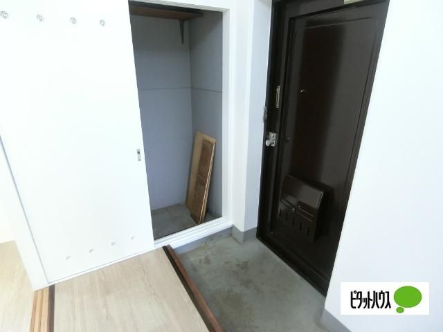 千歳市真々地マンション 玄関