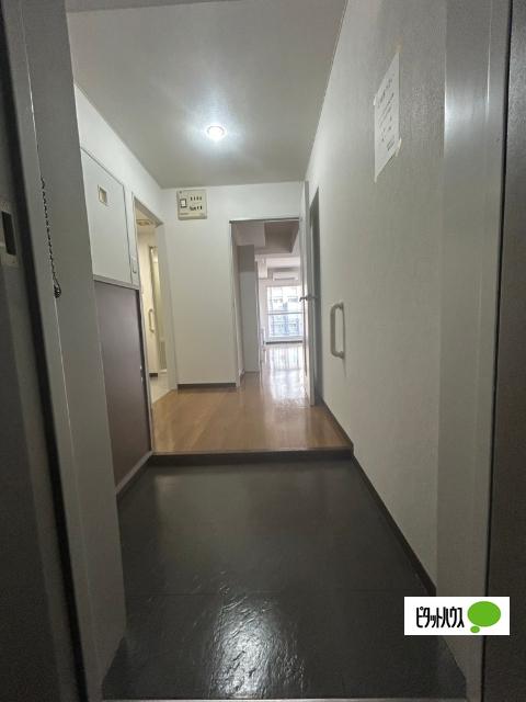 札幌市中央区北一条西マンション 玄関