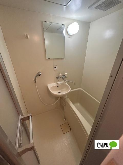 札幌市北区北二十六条西マンション バス／シャワー